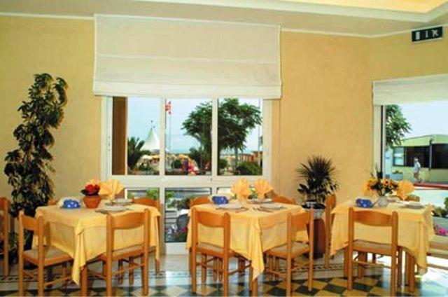 Albergo Villa Mauri Rimini Exterior foto